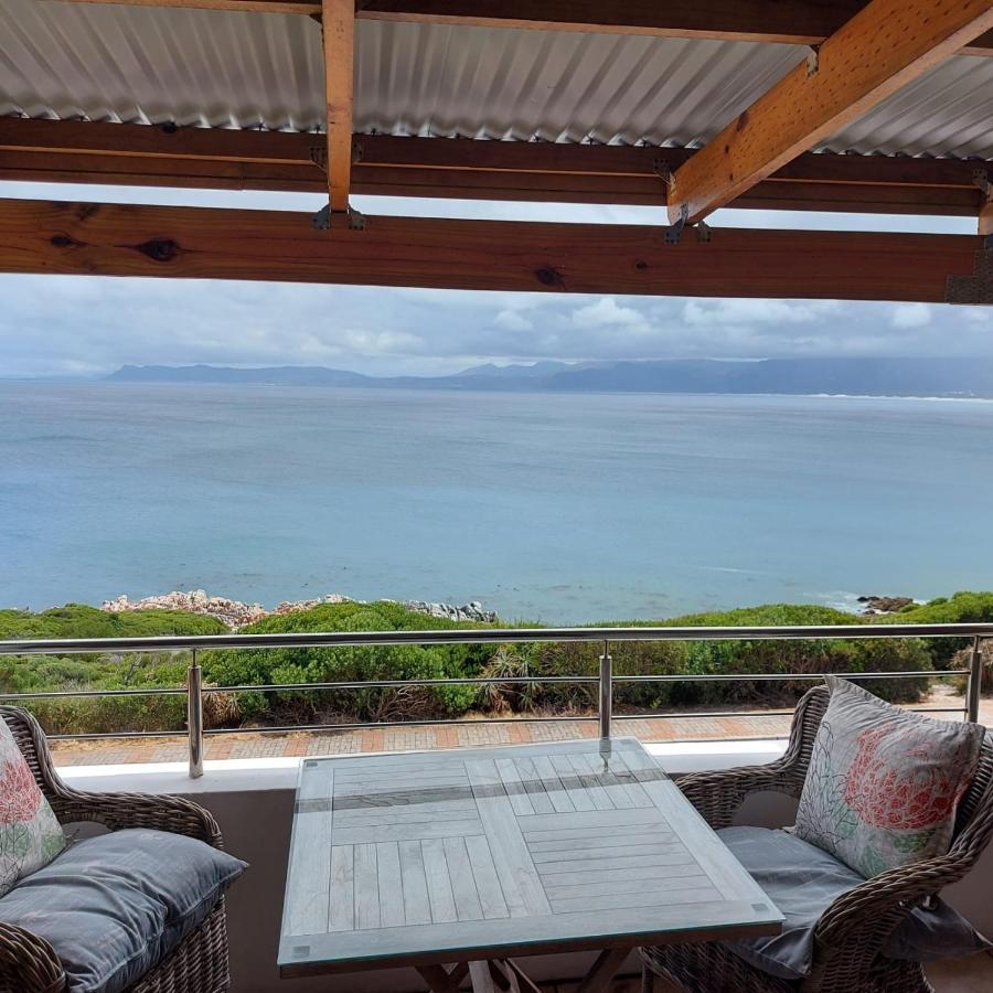 Kleinzee Oceanfront Guesthouse Gansbaai Exterior foto