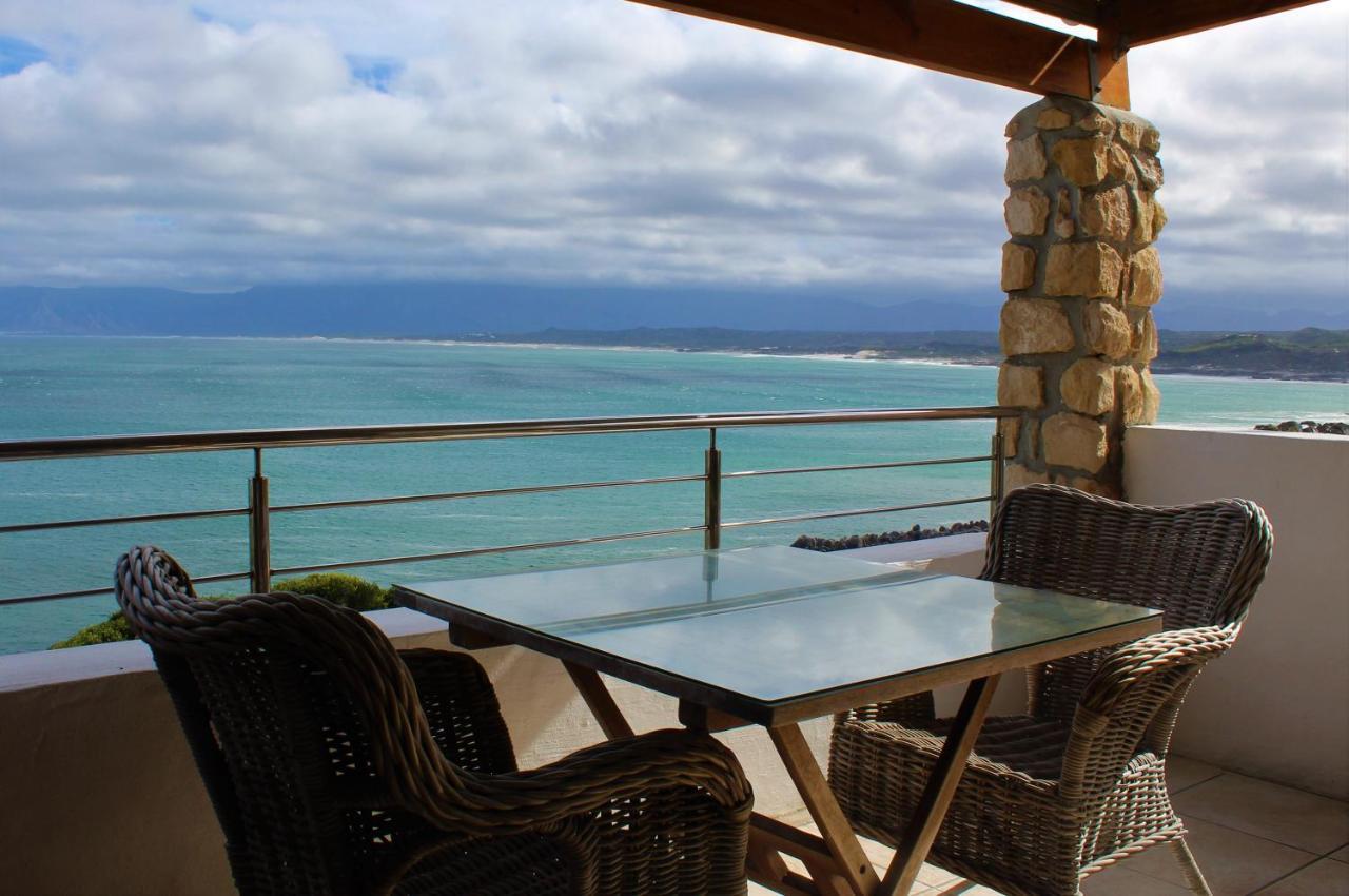 Kleinzee Oceanfront Guesthouse Gansbaai Exterior foto