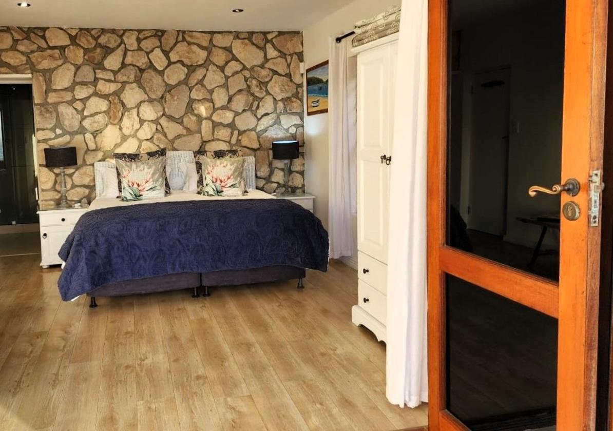 Kleinzee Oceanfront Guesthouse Gansbaai Exterior foto