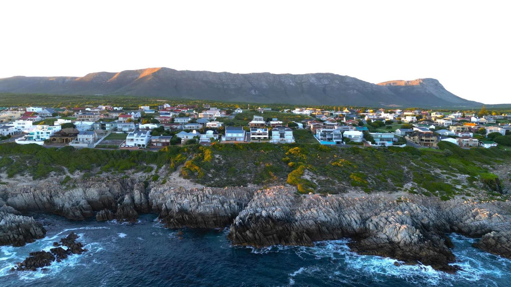Kleinzee Oceanfront Guesthouse Gansbaai Exterior foto